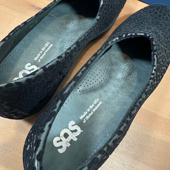 SAS Bliss Women's Slip On Wedge Black Leopard Size 11 Narrow - Picture 6 of 9